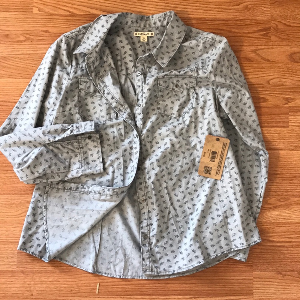 NWT Eggshell blue floral Button Up